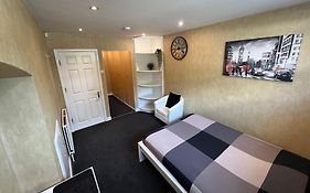 Beddington Park Lodge East